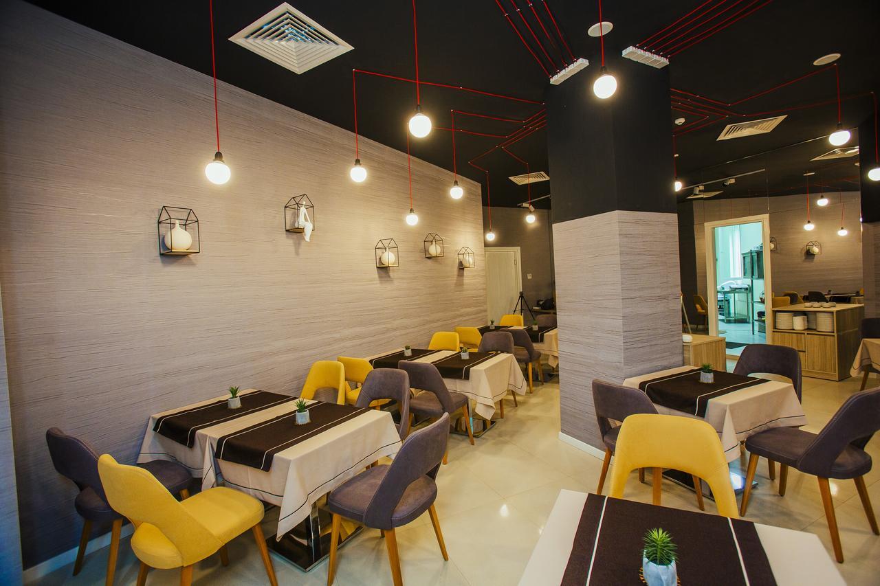 Hotel West Batumi Exterior foto