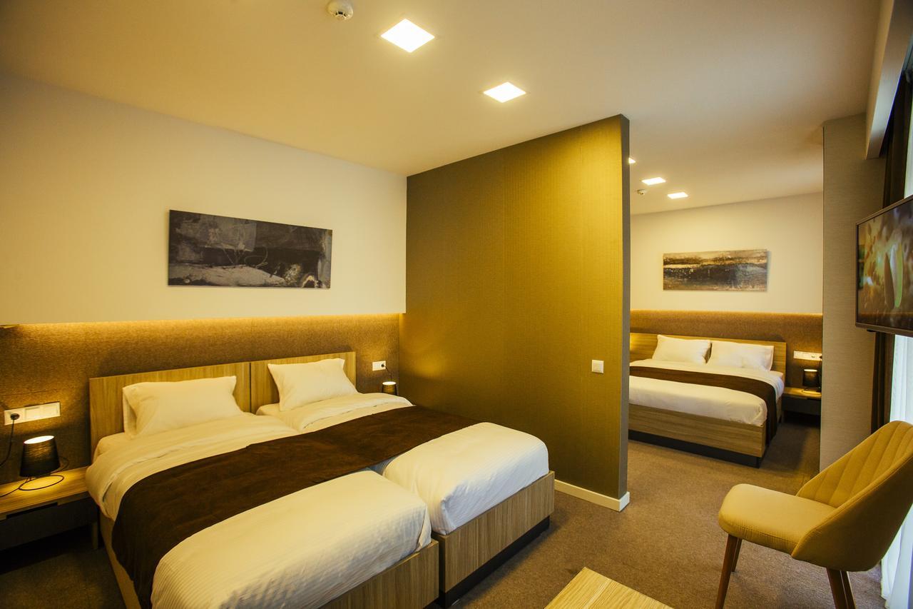 Hotel West Batumi Exterior foto